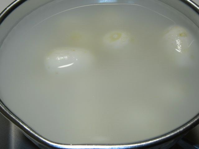 里芋の下ゆで手順,子芋の下処理方法,米のとぎ汁