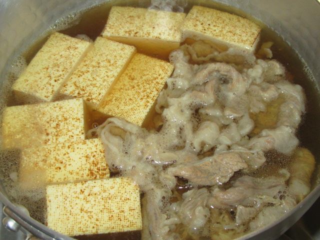 牛肉と焼き豆腐の煮物レシピ,加熱工程